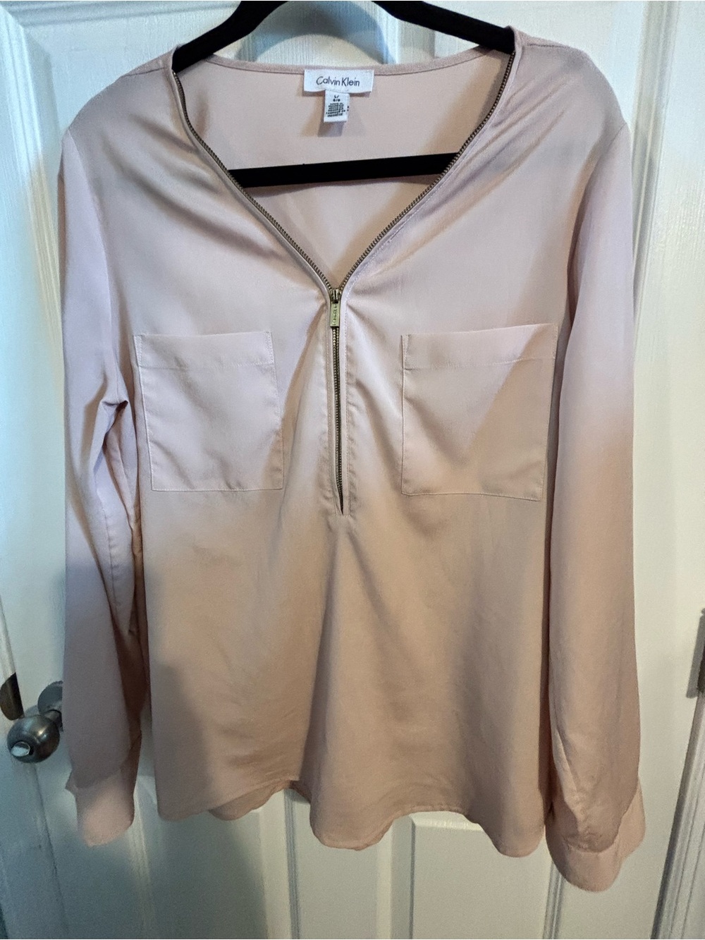 😍Calvin Klein Women's Blouse Top in Light Blush Pink with Zip Placket